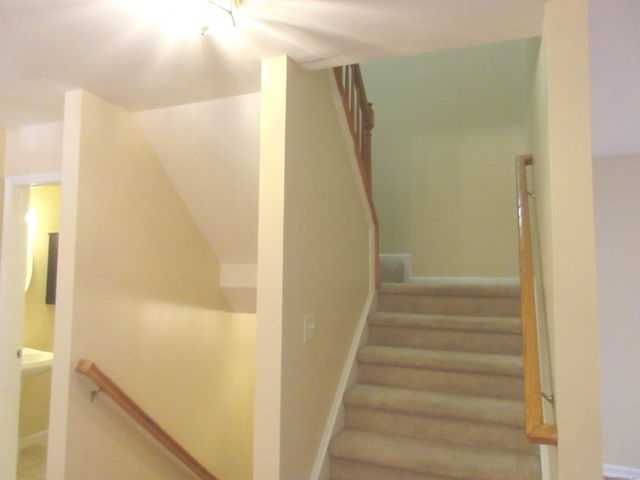 1206 Eaton Court 1206, Danbury, CT 06811