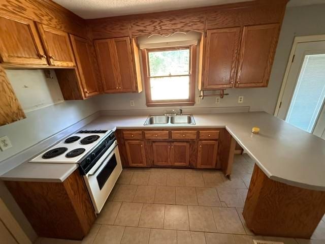 166 Foxfire Drive, Gaffney, SC 29340