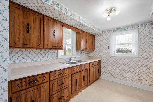 180 HILLTOP LANE, Canton Twp, PA 15301