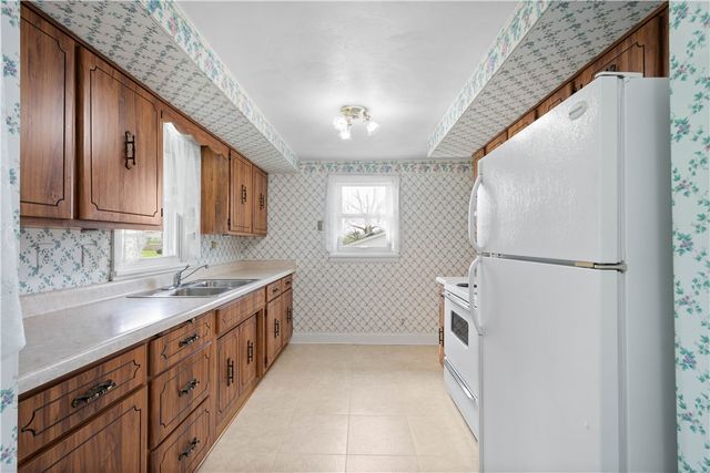 180 HILLTOP LANE, Canton Twp, PA 15301