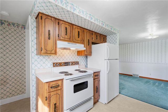 180 HILLTOP LANE, Canton Twp, PA 15301