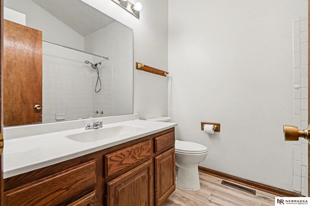 11329 Hartman Circle, Omaha, NE 68164