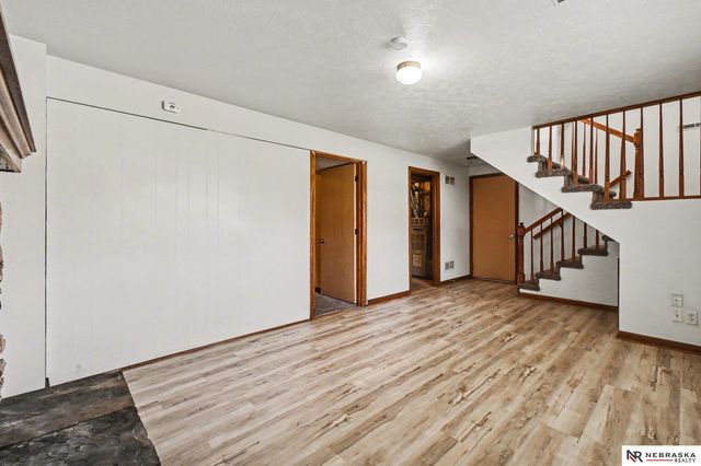 11329 Hartman Circle, Omaha, NE 68164