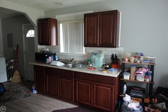 13529 FELLRATH Street, Taylor, MI 48180