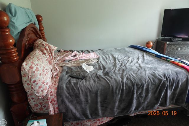 13529 FELLRATH Street, Taylor, MI 48180