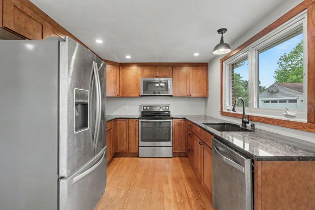 1755 GROVE ST, Hummelstown, PA 17036