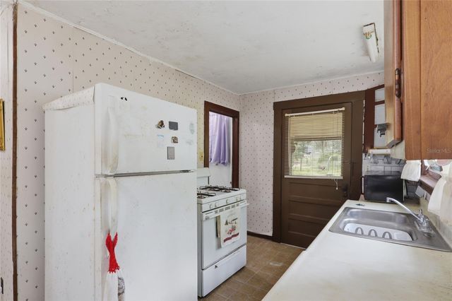 242 ZOLLER STREET, Brooksville, FL 34601