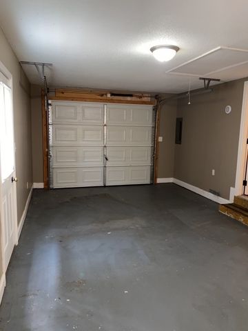 132 Dave Dr, Clarksville, TN 37042