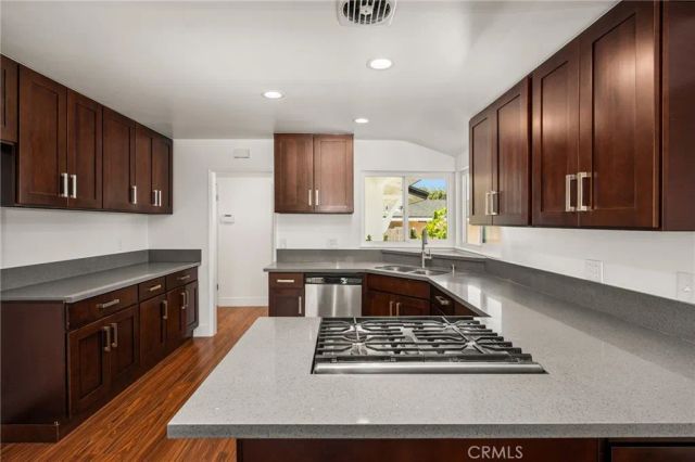 1646 W Alomar, Anaheim, CA 92802