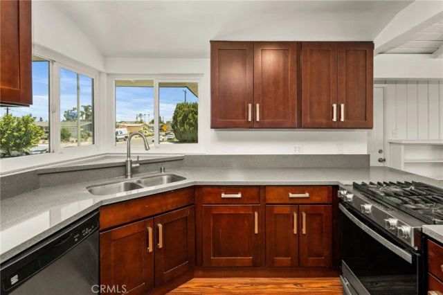 1646 W Alomar, Anaheim, CA 92802