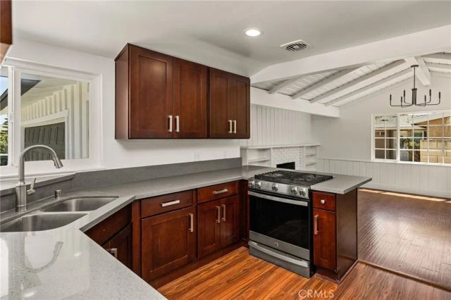 1646 W Alomar, Anaheim, CA 92802