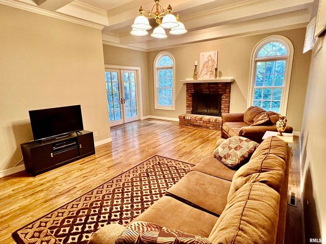 839 GROVE Street, Jacksonville, IL 62650