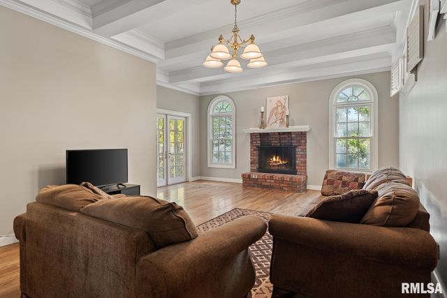 839 GROVE Street, Jacksonville, IL 62650