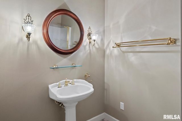 839 GROVE Street, Jacksonville, IL 62650