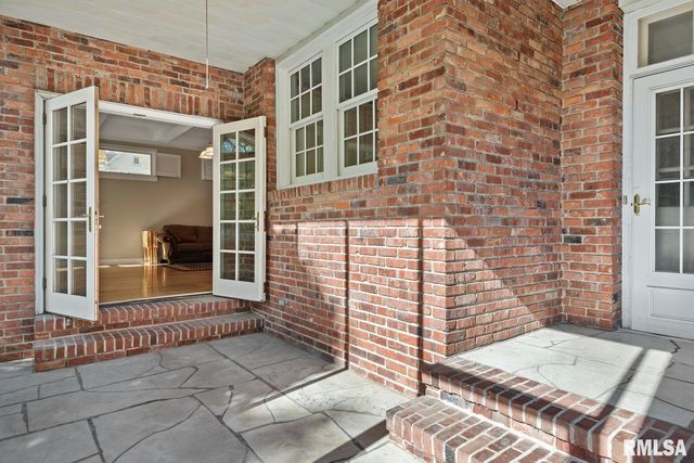 839 GROVE Street, Jacksonville, IL 62650