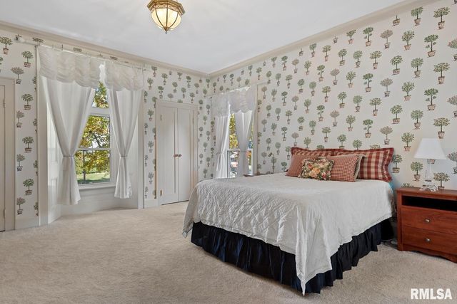 839 GROVE Street, Jacksonville, IL 62650