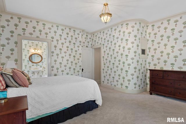 839 GROVE Street, Jacksonville, IL 62650