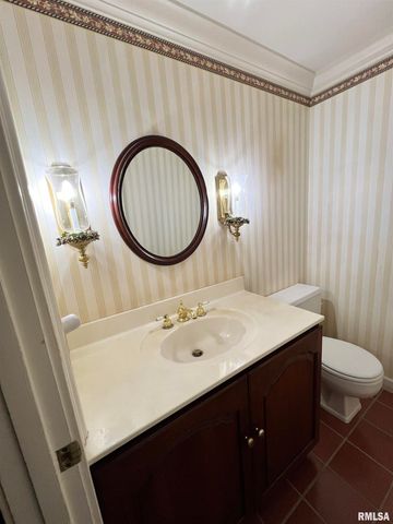 839 GROVE Street, Jacksonville, IL 62650