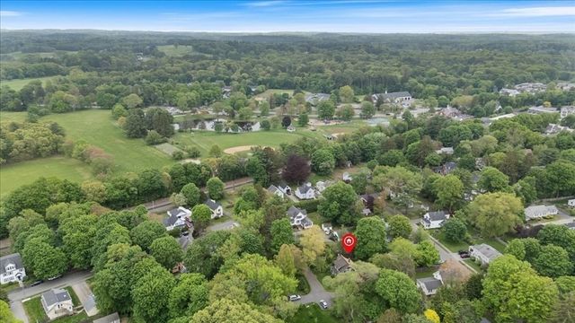 42 Maple Street, Hamilton, MA 01982
