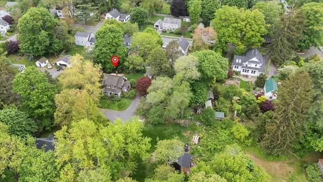 42 Maple Street, Hamilton, MA 01982