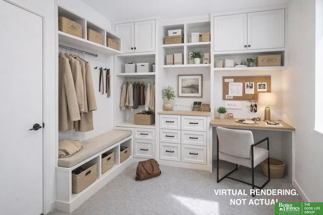 5321 Elmwood Plaza, Omaha, NE 68106