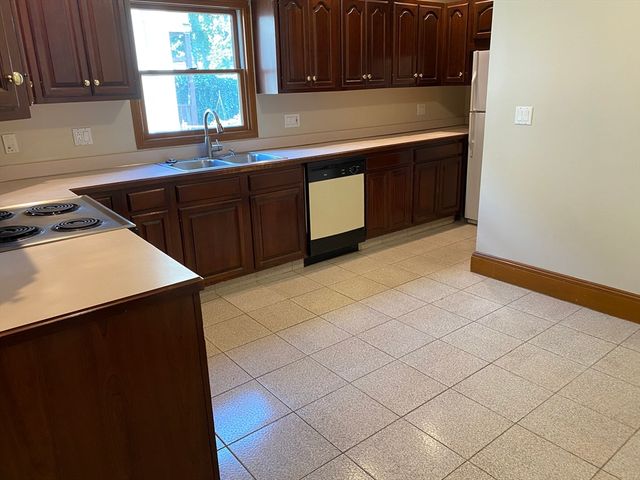 46 Grafton St 1st fl, Arlington, MA 02474