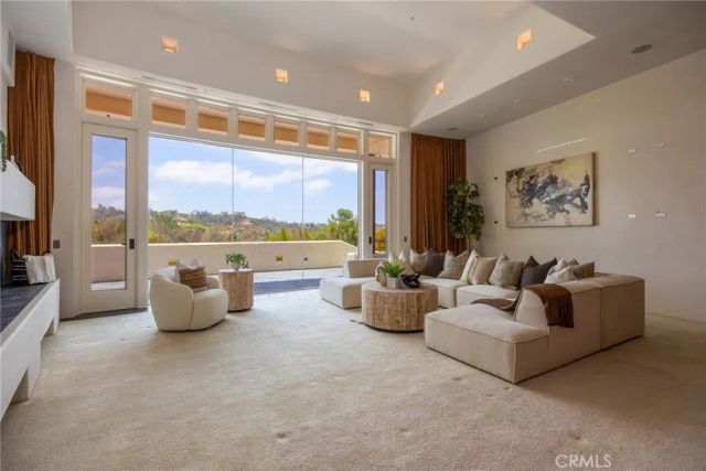16715 Rambla De Las Flores, Rancho Santa Fe, CA 92067