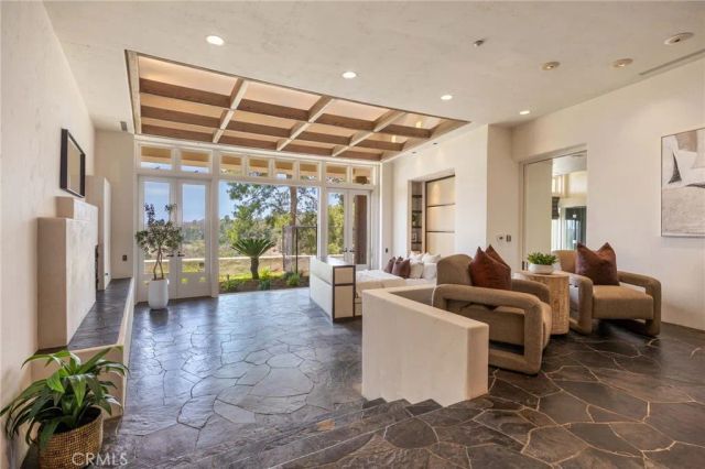16715 Rambla De Las Flores, Rancho Santa Fe, CA 92067