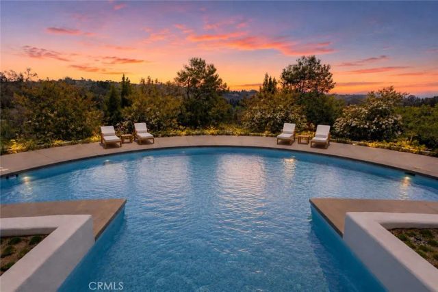 16715 Rambla De Las Flores, Rancho Santa Fe, CA 92067