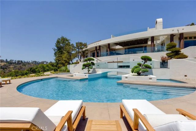 16715 Rambla De Las Flores, Rancho Santa Fe, CA 92067