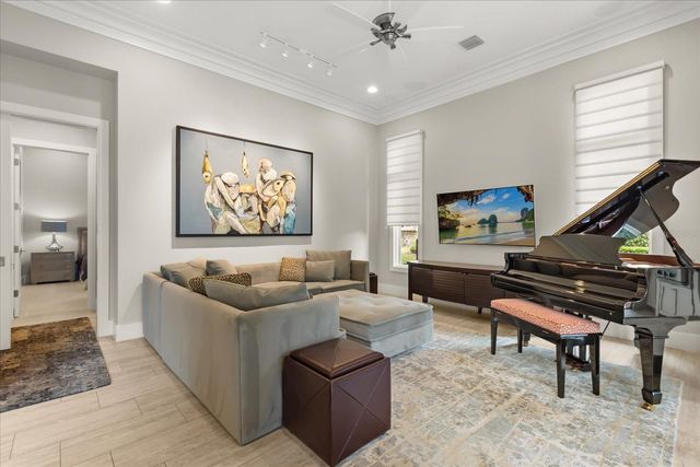 9264 SLOANE STREET, Orlando, FL 32827