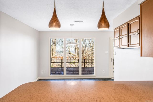 4 Hearthside Drive, Little Rock, AR 72207