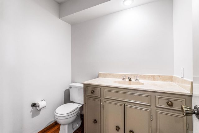 4 Hearthside Drive, Little Rock, AR 72207