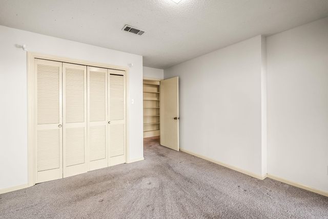 4 Hearthside Drive, Little Rock, AR 72207