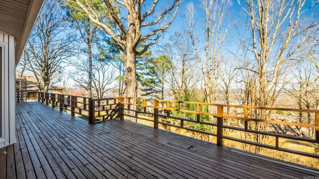 4 Hearthside Drive, Little Rock, AR 72207