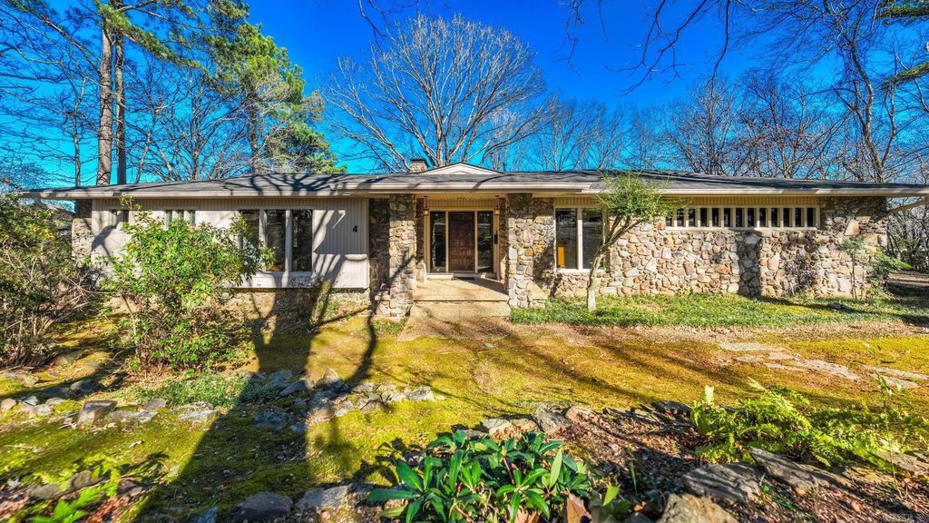 4 Hearthside Drive, Little Rock, AR 72207