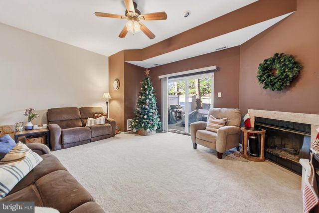 36 HARBOR DR, Hammonton, NJ 08037