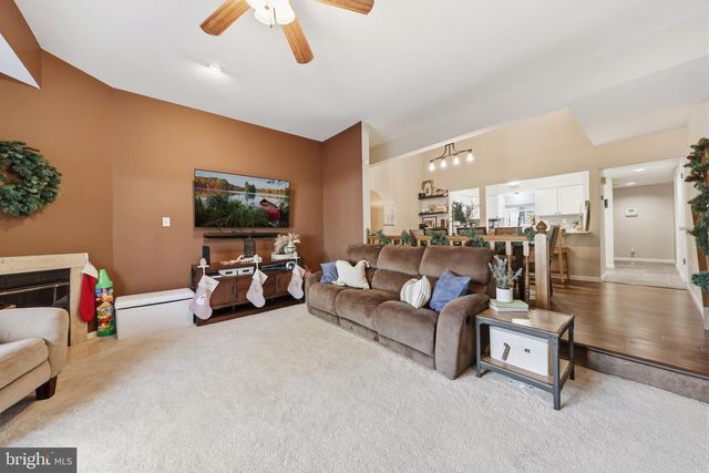 36 HARBOR DR, Hammonton, NJ 08037