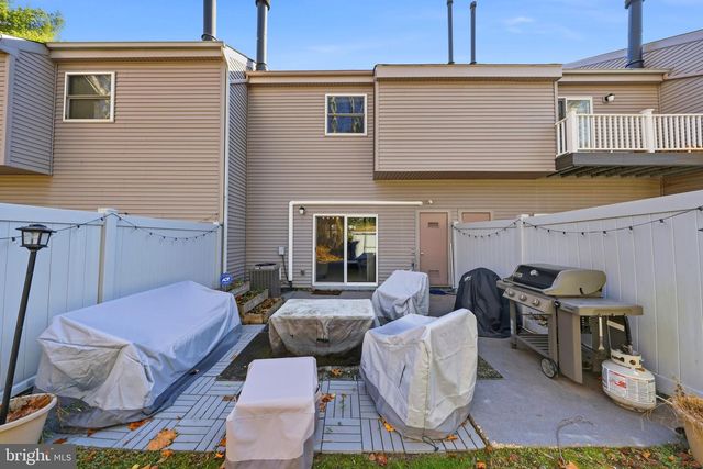 36 HARBOR DR, Hammonton, NJ 08037