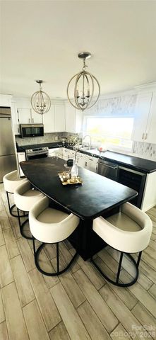 21510 Norman Shores Drive, Cornelius, NC 28031