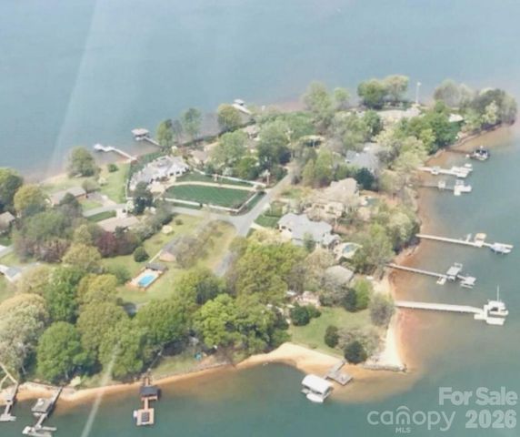21510 Norman Shores Drive, Cornelius, NC 28031