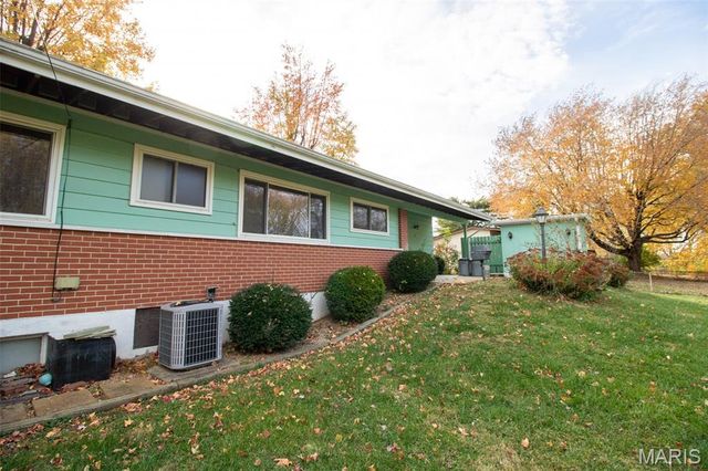 2385 Palomino Lane, Florissant, MO 63033