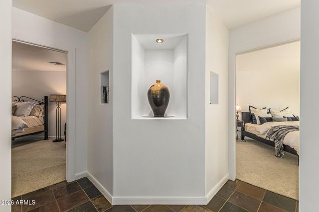 142 E VOLTAIRE Avenue, Phoenix, AZ 85022
