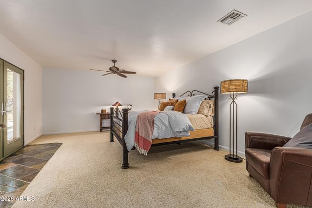 142 E VOLTAIRE Avenue, Phoenix, AZ 85022