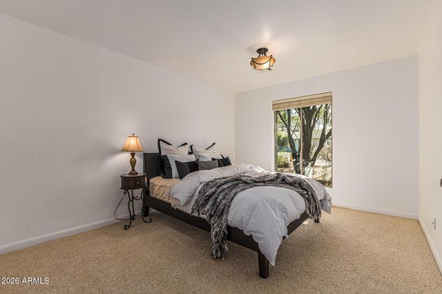 142 E VOLTAIRE Avenue, Phoenix, AZ 85022