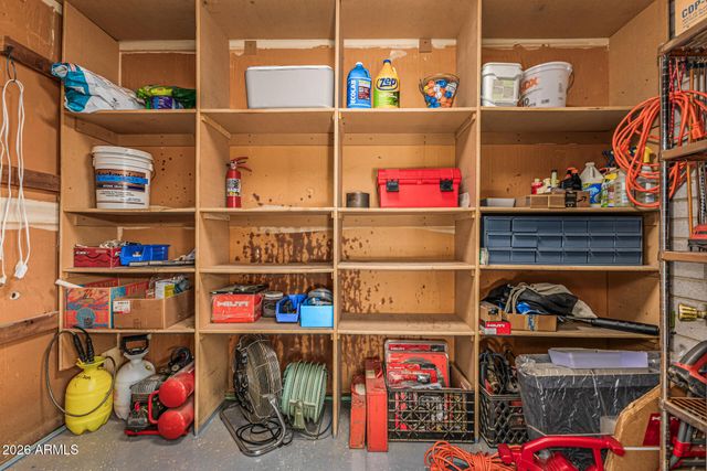 142 E VOLTAIRE Avenue, Phoenix, AZ 85022