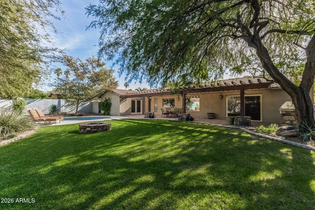 142 E VOLTAIRE Avenue, Phoenix, AZ 85022