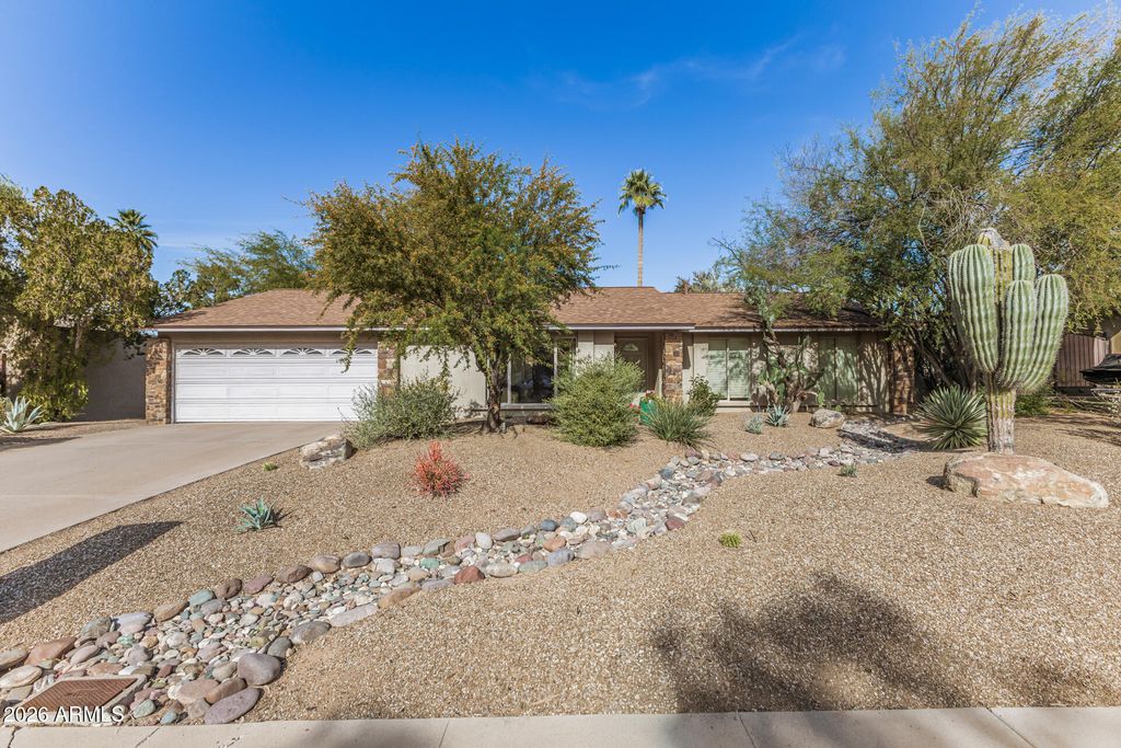 142 E VOLTAIRE Avenue, Phoenix, AZ 85022 — photo 2