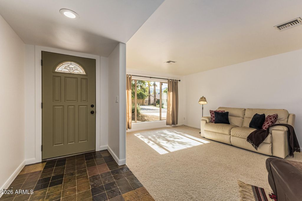 142 E VOLTAIRE Avenue, Phoenix, AZ 85022 — photo 3