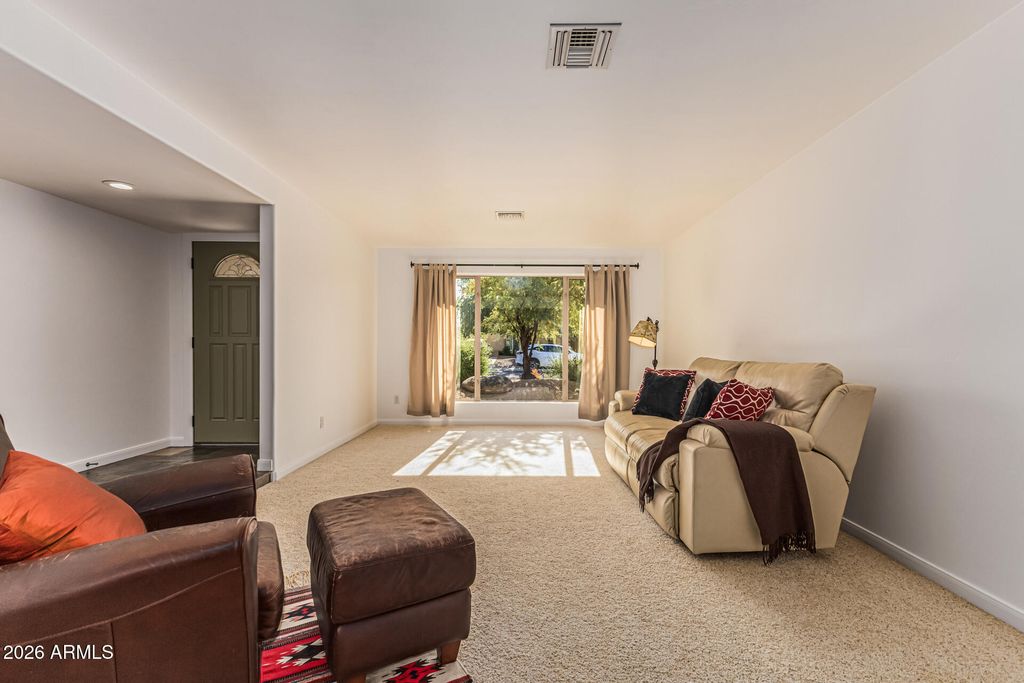 142 E VOLTAIRE Avenue, Phoenix, AZ 85022 — photo 4